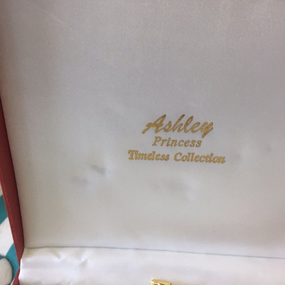 Ashley Princess Collection Set - Picture 2 of 2